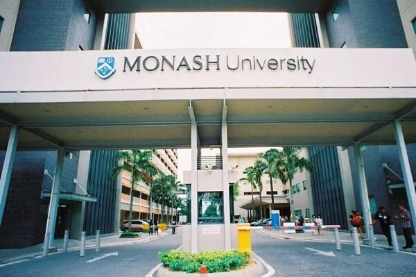 kobi education-universitas monash indonesia-gambar monash university malaysia