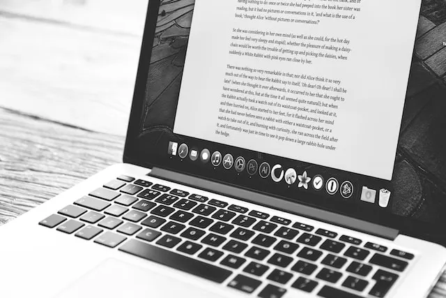 kobi education-essay beasiswa lpdp-gambar tampilan essay di layar laptop