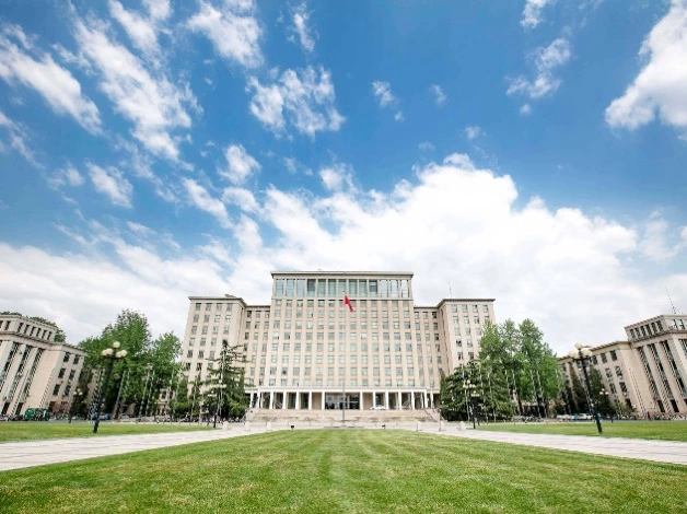 kobi education-universitas china yang banyak orang indonesia-gambar universitas tsinghua buat artikel uni china yang banyak orang indonesianya