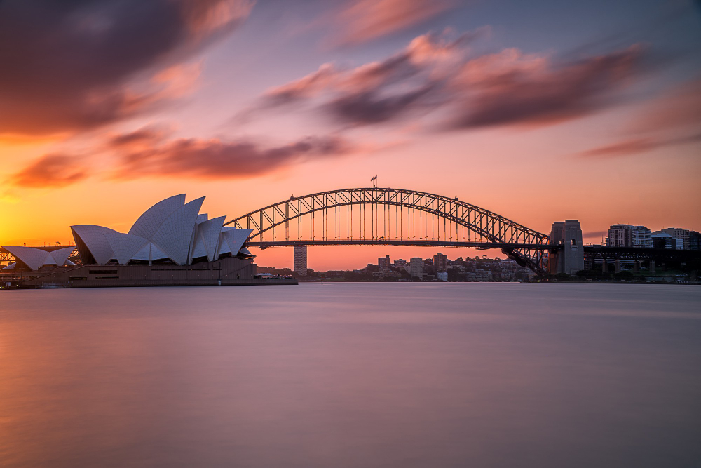 kobi education-beasiswa australia awards scholarship-gambar jembatan sydney harbor di sore hari