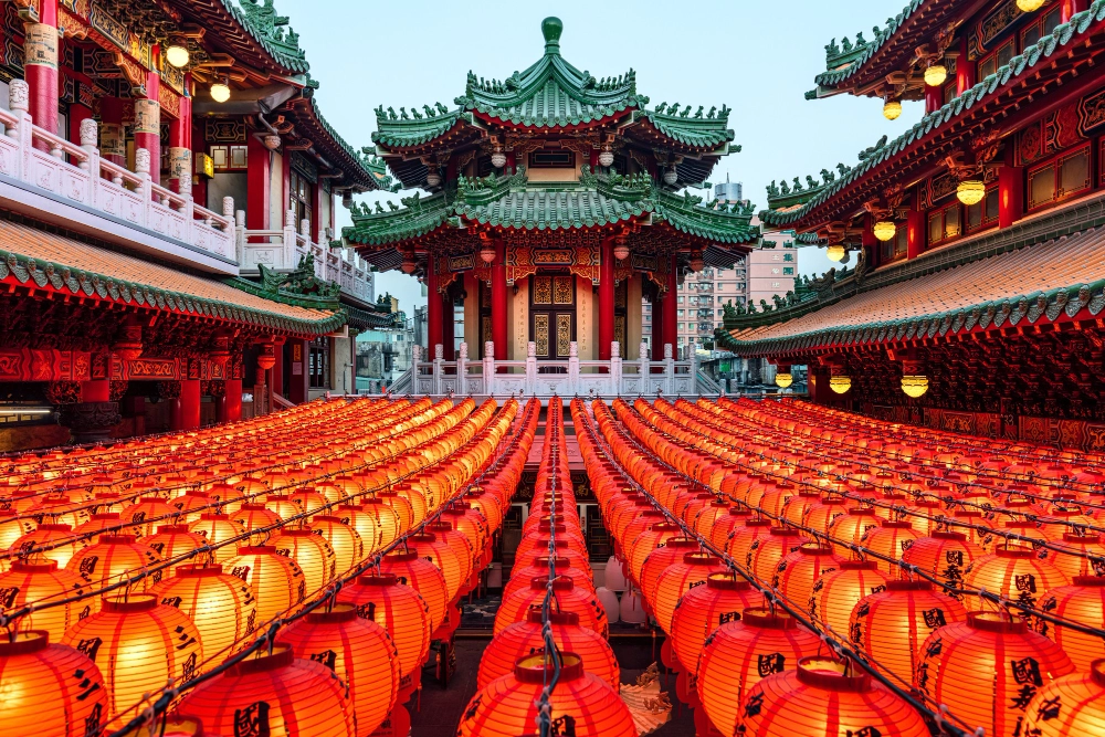 kobi education-kuliah ke china-gambar kuil sanfeng di sore hari
