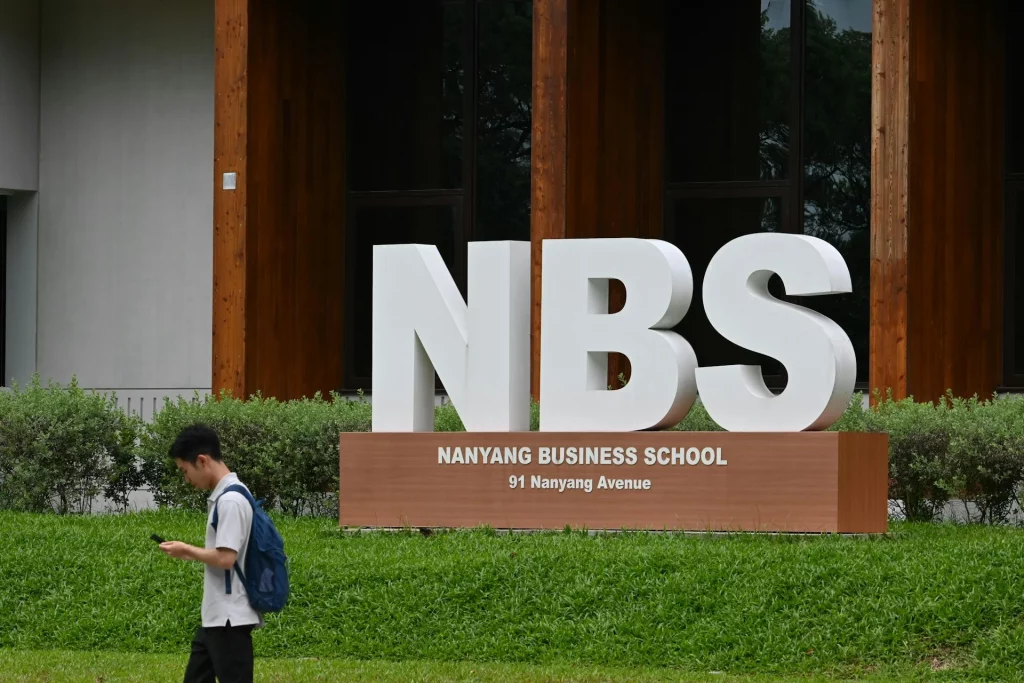 kobi education-kuliah ke luar negeri-gambar logo nbs di singapura