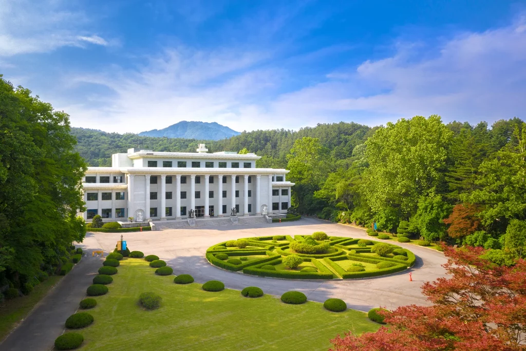 kobi education-universitas kyung hee-gambar gwangneung campus