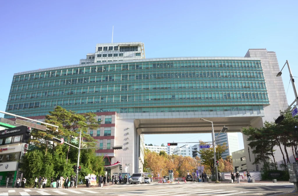 kobi education-universitas seni terbaik di korea selatan-gambar tampilan hongik university