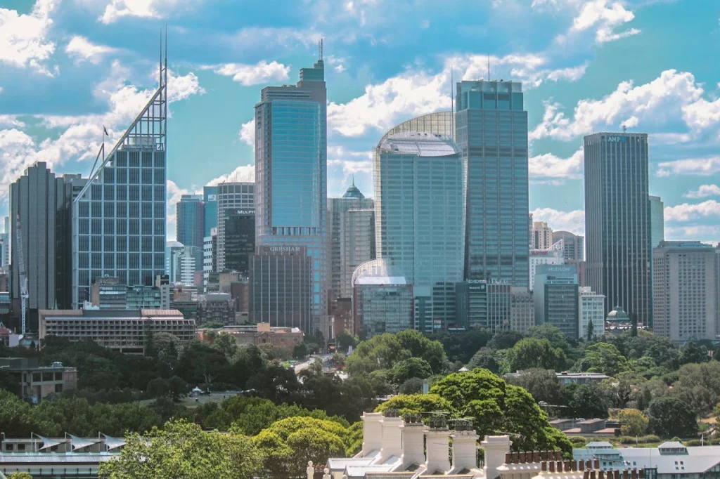 kobi education-kota pelajar di australia-gambar pemandangan kota sydney di siang hari yang sangat cerah