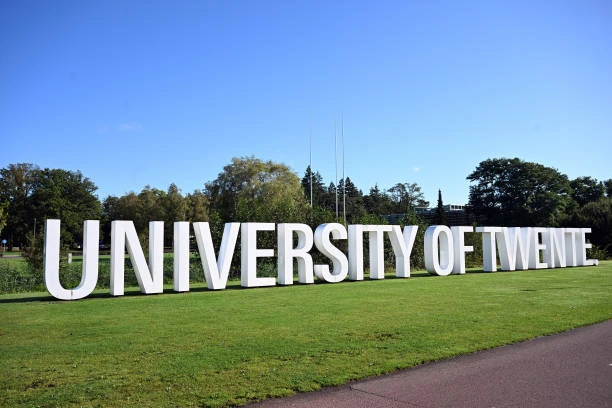 kobi education-beasiswa university of twente-gambar logo untuk universitas twente