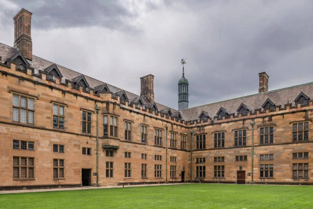 kobi education-universitas terbaik di australia-gambar pemandangan university of sydney untuk universitas terbaik di psikologi dan hukum s2