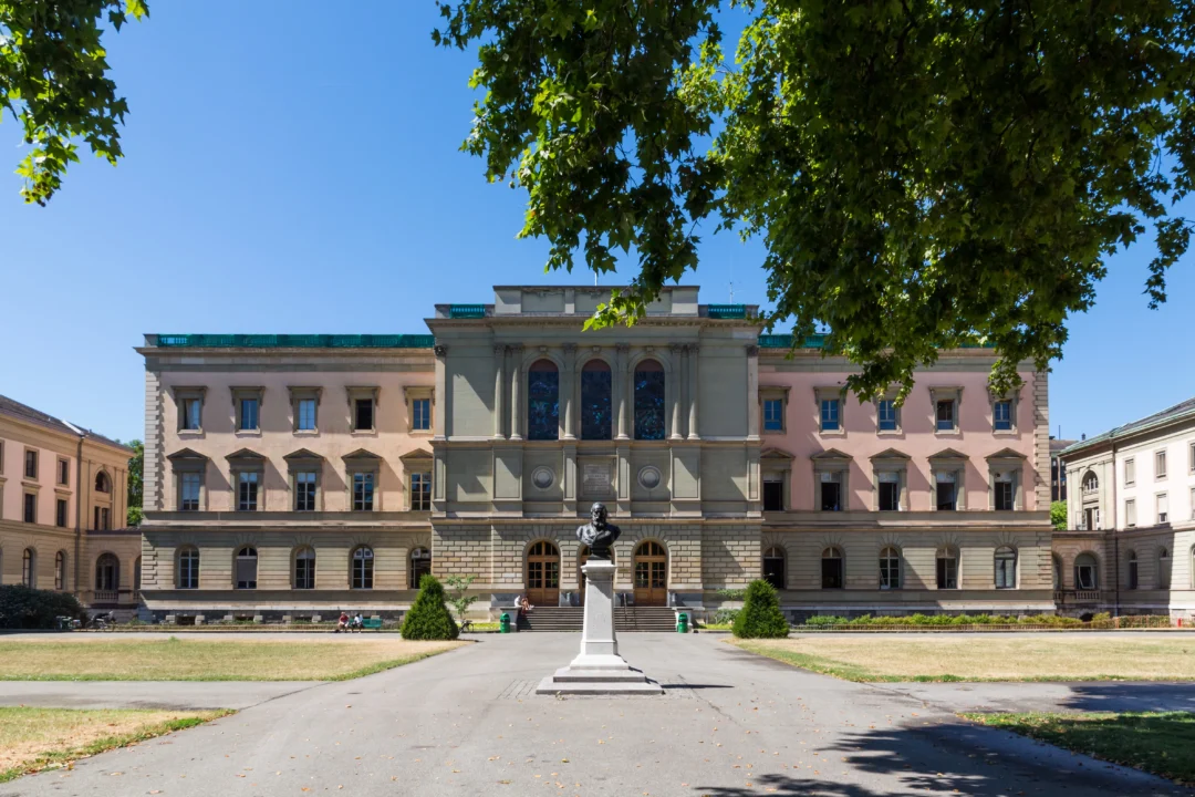 kobi education-kuliah di eropa tanpa toefl atau ielts-gambar universitas geneva buat artikel rekomendasi universitas di eropa