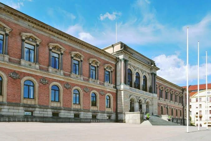 kobi education-kuliah di eropa tanpa toefl atau ielts-gambar universitas uppsala buat artikel rekomendasi universitas di eropa