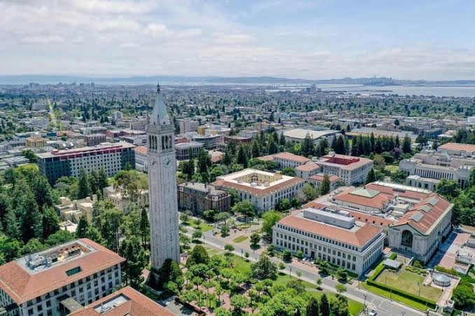kobi education-rekomendasi universitas luar negeri buat jurusan ilmu sosial-gambar universitas ucb buat artikel rekomendasi luar negeri buat ilmu sosial
