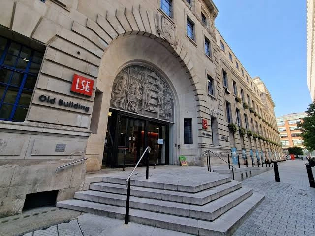 kobi education-kampus dengan jurusan hubungan internasional terbaik-gambar kampus lse buat artikel kampus jurusan hubungan international