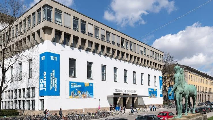 kobi education-universitas jerman terbaik-gambar technische universität münchen