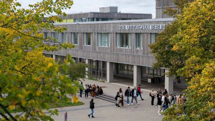 kobi education-universitas jerman terbaik-gambar freie universität berlin