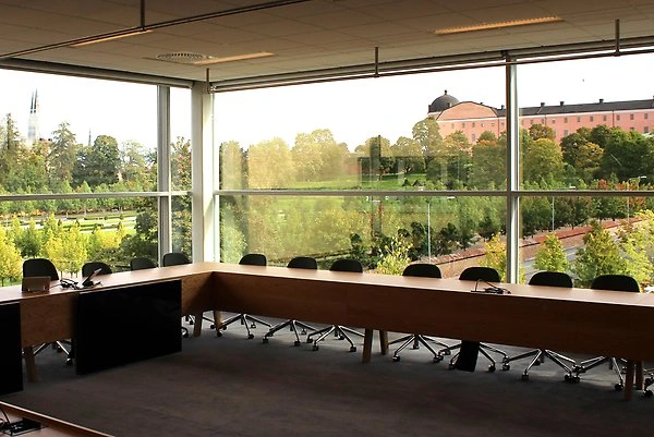 kobi education-penjelasan lengkap universitas uppsala-gambar ruang konferensi untuk artikel uppsala