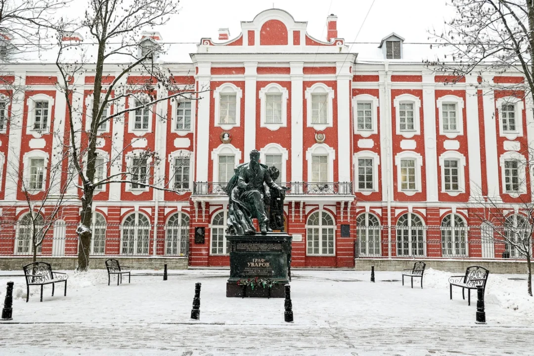 kobi education-universitas murah di asia dengan akreditas tinggi-gambar universitas saint pettursburg untuk artikel universitas murah di asia